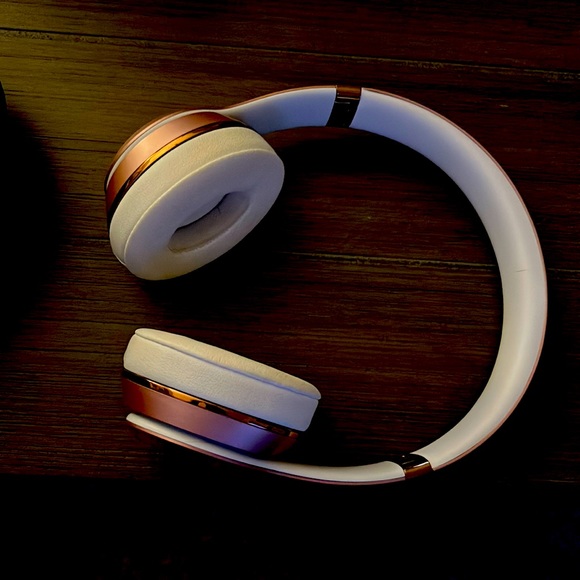 Beats Solo 3 Wireless Headphones